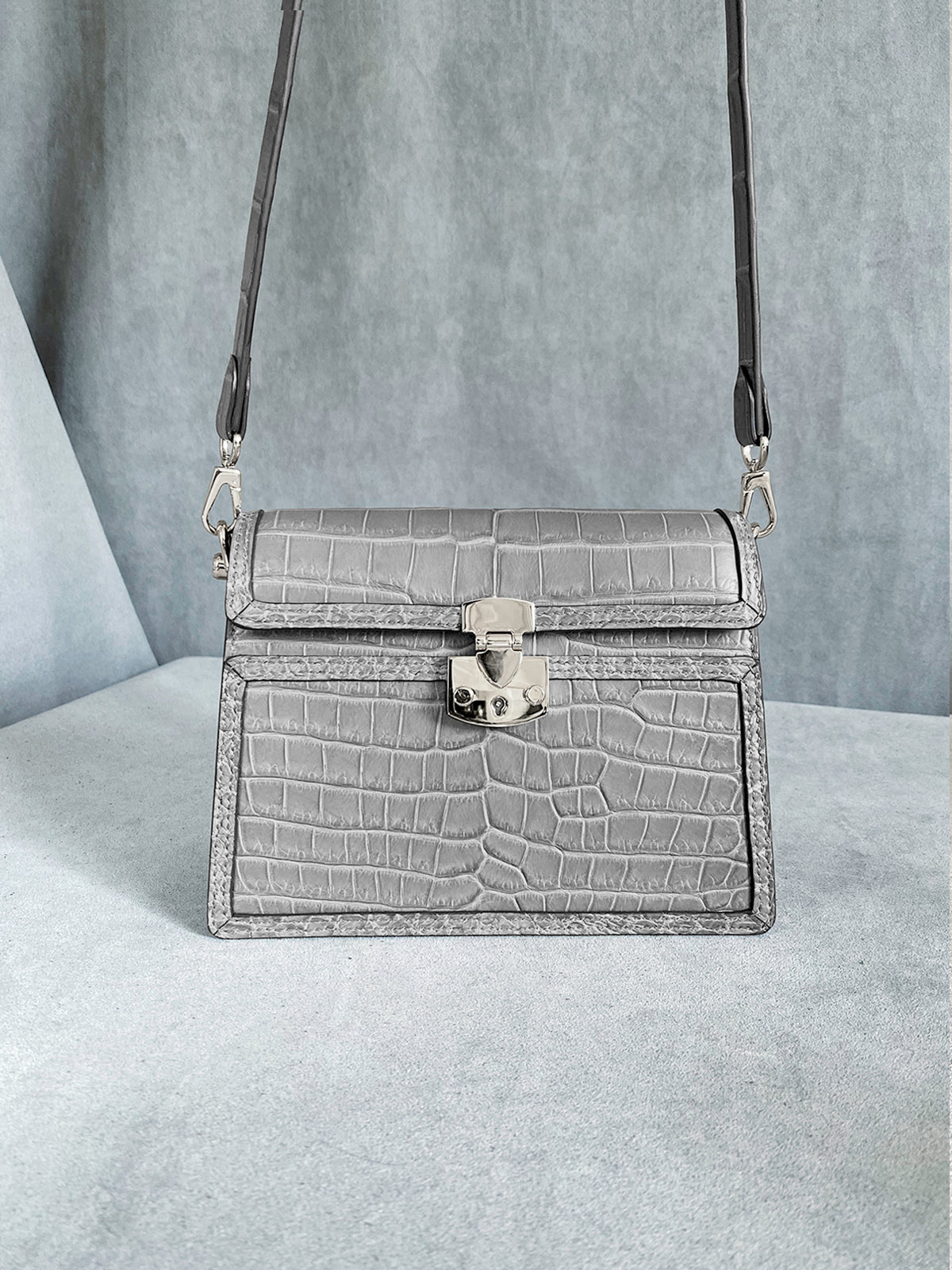 Cookie Shoulder Bag Croco Pearl Grey